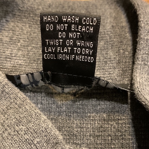 PINE NEEDLES GRAY JACKET - Picture 7 of 8